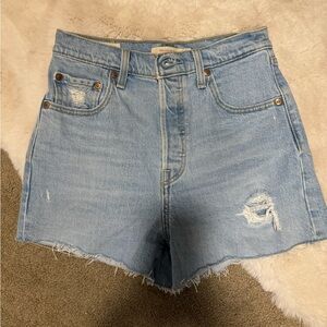 Levi’s ribcage shorts